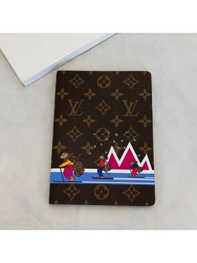LOUIS Vuitton Clemence Notebook "Ski Slopes"